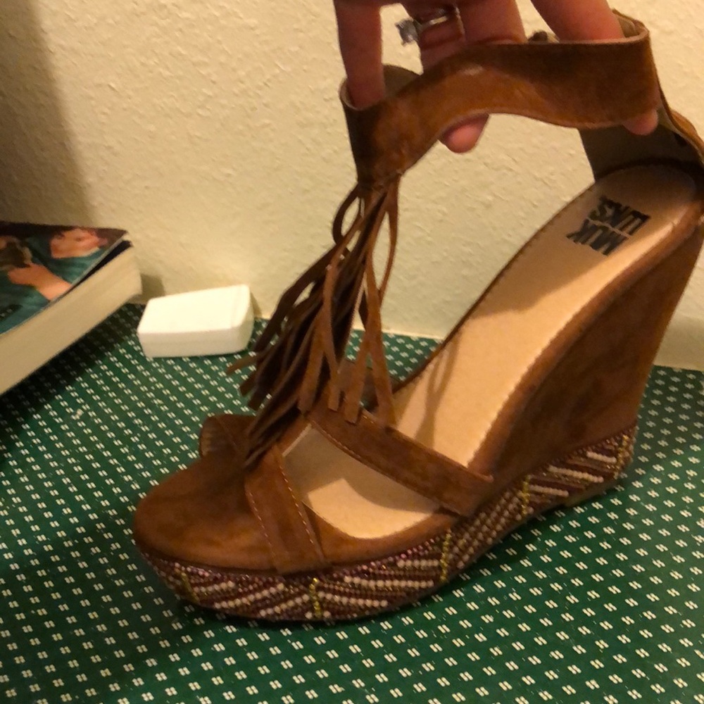 Fringe wedges
